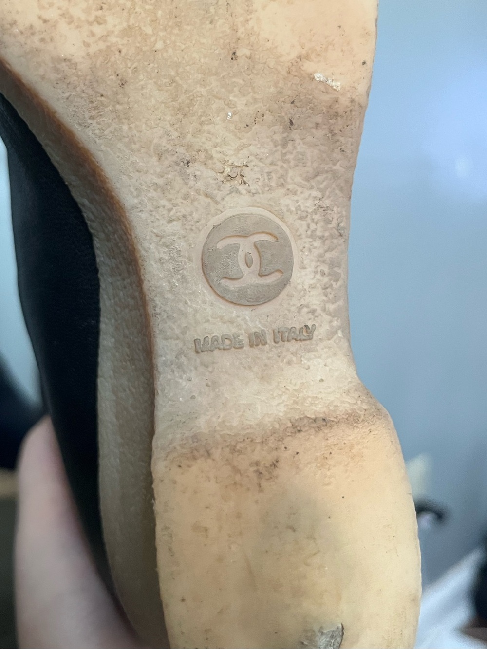 CHANEL Black Leather calf high Boots with Beige Wedge Sole and Fur lining - Picture 14 of 15